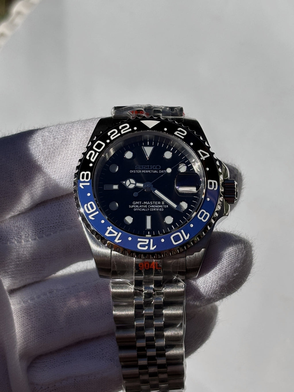 Seiko MOD GMT automata karóra, acél, fekete számlap, kék-fekete lünetta, 40 mm, NH34 | Dusk