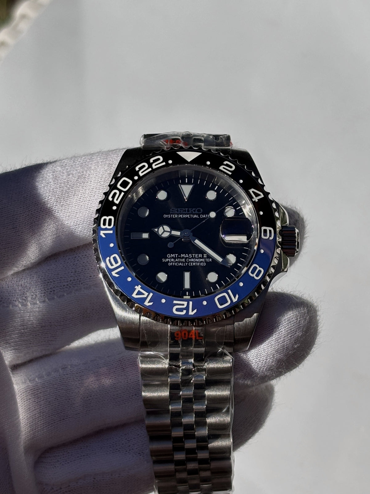 Seiko MOD GMT automata karóra, acél, fekete számlap, kék-fekete lünetta, 40 mm, NH34 | Dusk