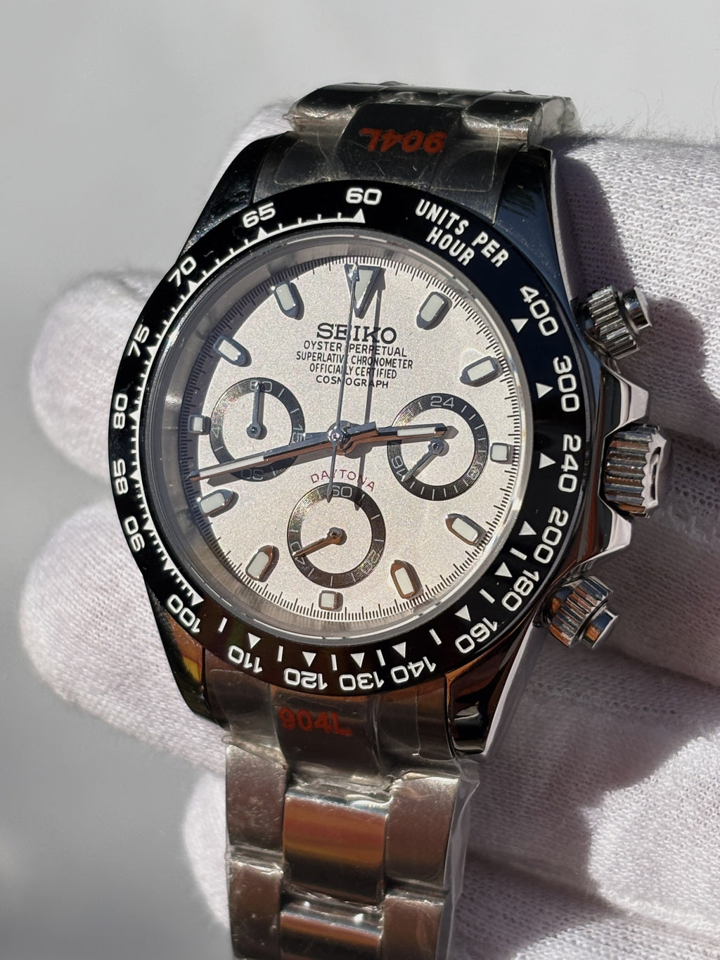 Seiko MOD automata karóra, acél, fehér számlap, alszámlapok, fekete lünetta, 40 mm, NH34 | Glacier