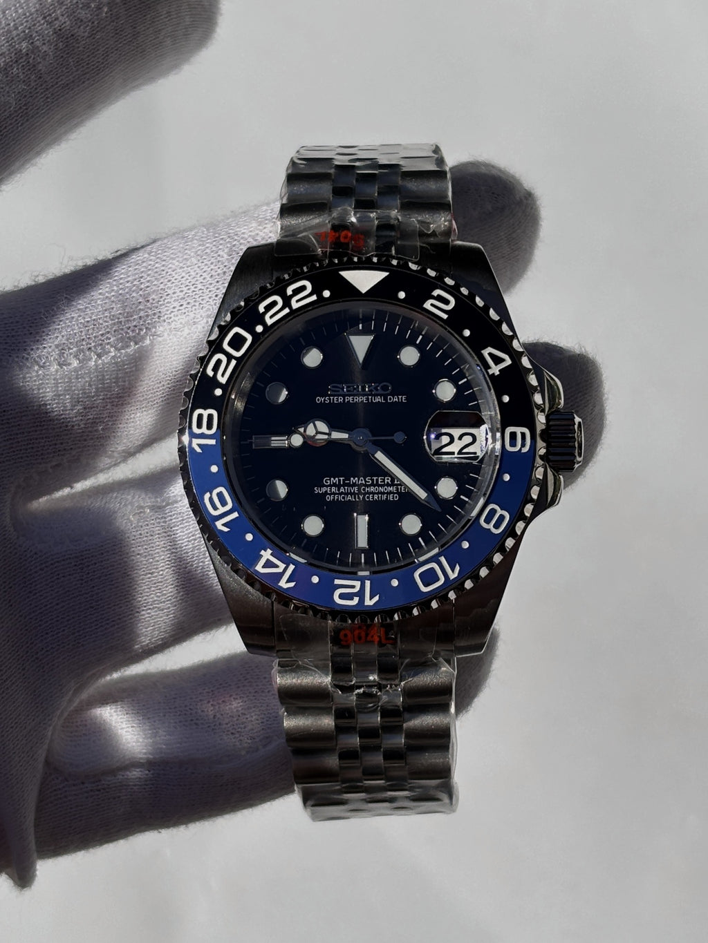 Seiko MOD GMT automata karóra, acél, fekete számlap, kék-fekete lünetta, 40 mm, NH34 | Dusk