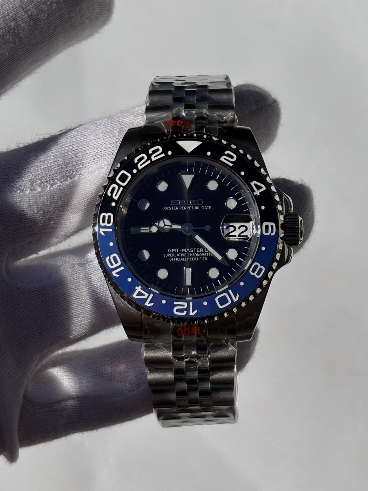 Seiko MOD GMT automata karóra, acél, fekete számlap, kék-fekete lünetta, 40 mm, NH34 | Dusk