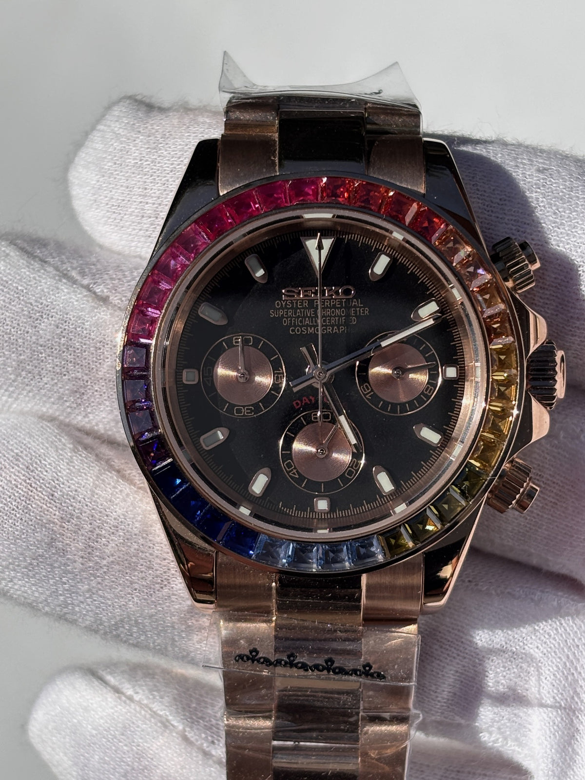 Seiko MOD kronográf karóra, rose gold, fekete számlap, szivárvány lünetta, 40 mm, VK63 | Prism