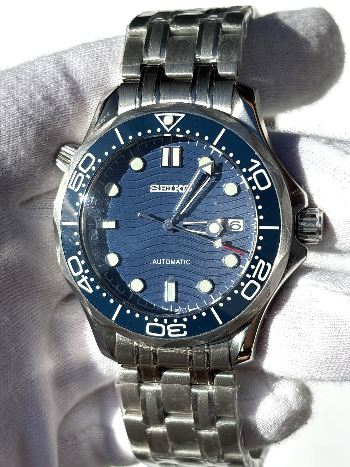 Seiko MOD automata karóra, acél, kék számlap, hullámmintás, kék lünetta, 41 mm, NH34 | Tide