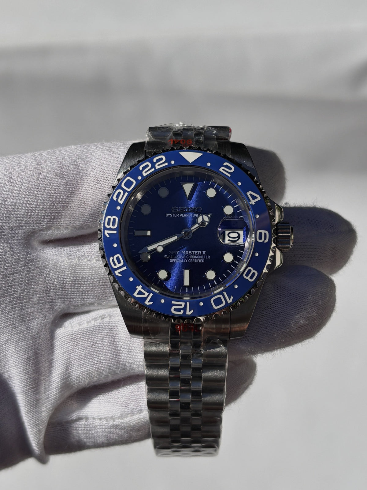 Seiko MOD GMT automata karóra, acél, kék számlap, kék lünetta, 40 mm, NH34 | Blueberry