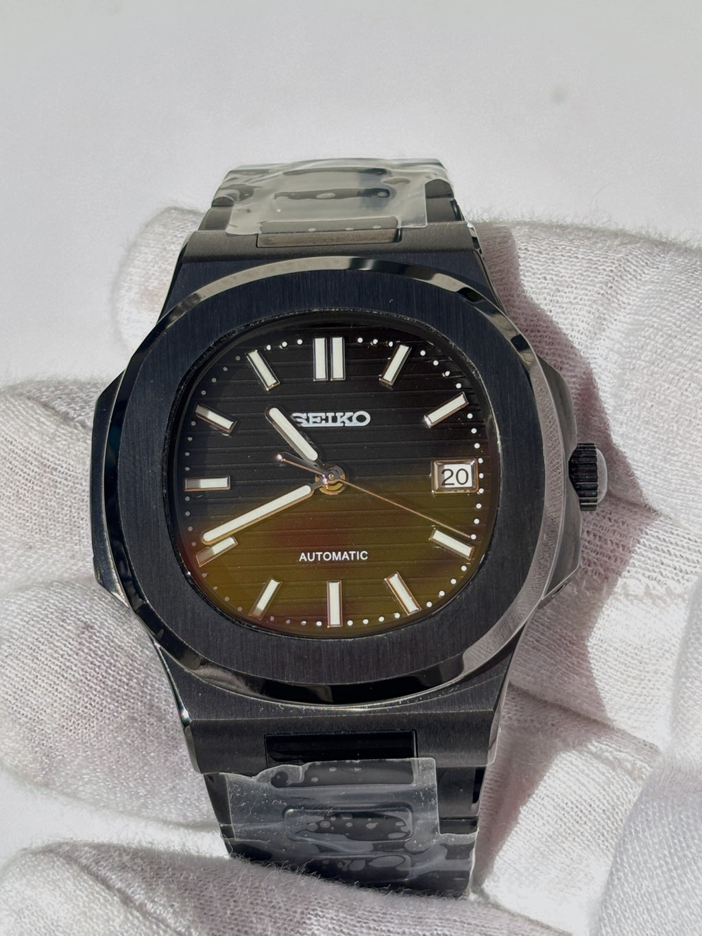 Seiko MOD automata karóra, fekete PVD, fekete számlap, 41 mm, NH34 | Carbon