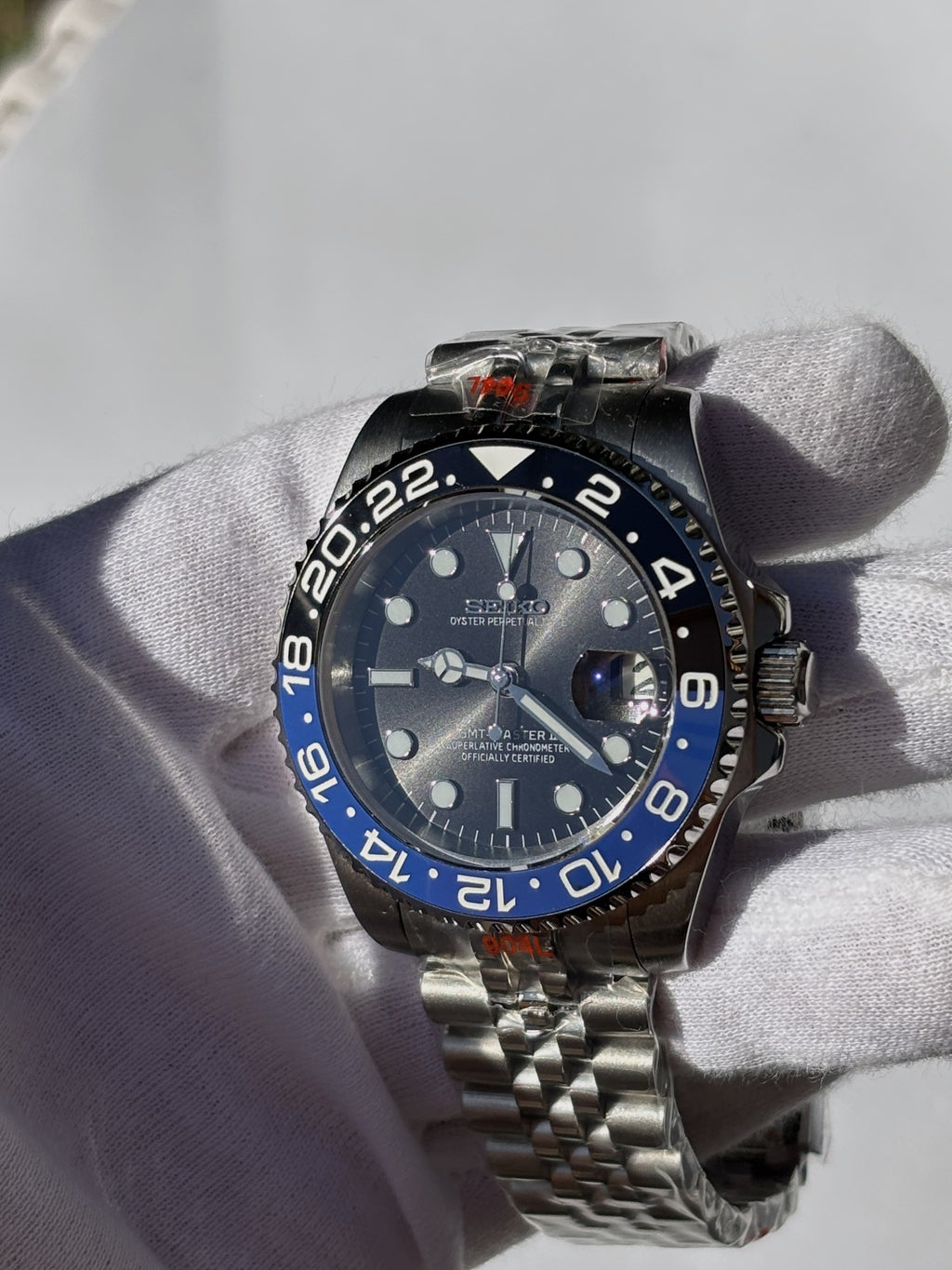 Seiko MOD GMT automata karóra, acél, fekete számlap, kék-fekete lünetta, 40 mm, NH34 | Dusk