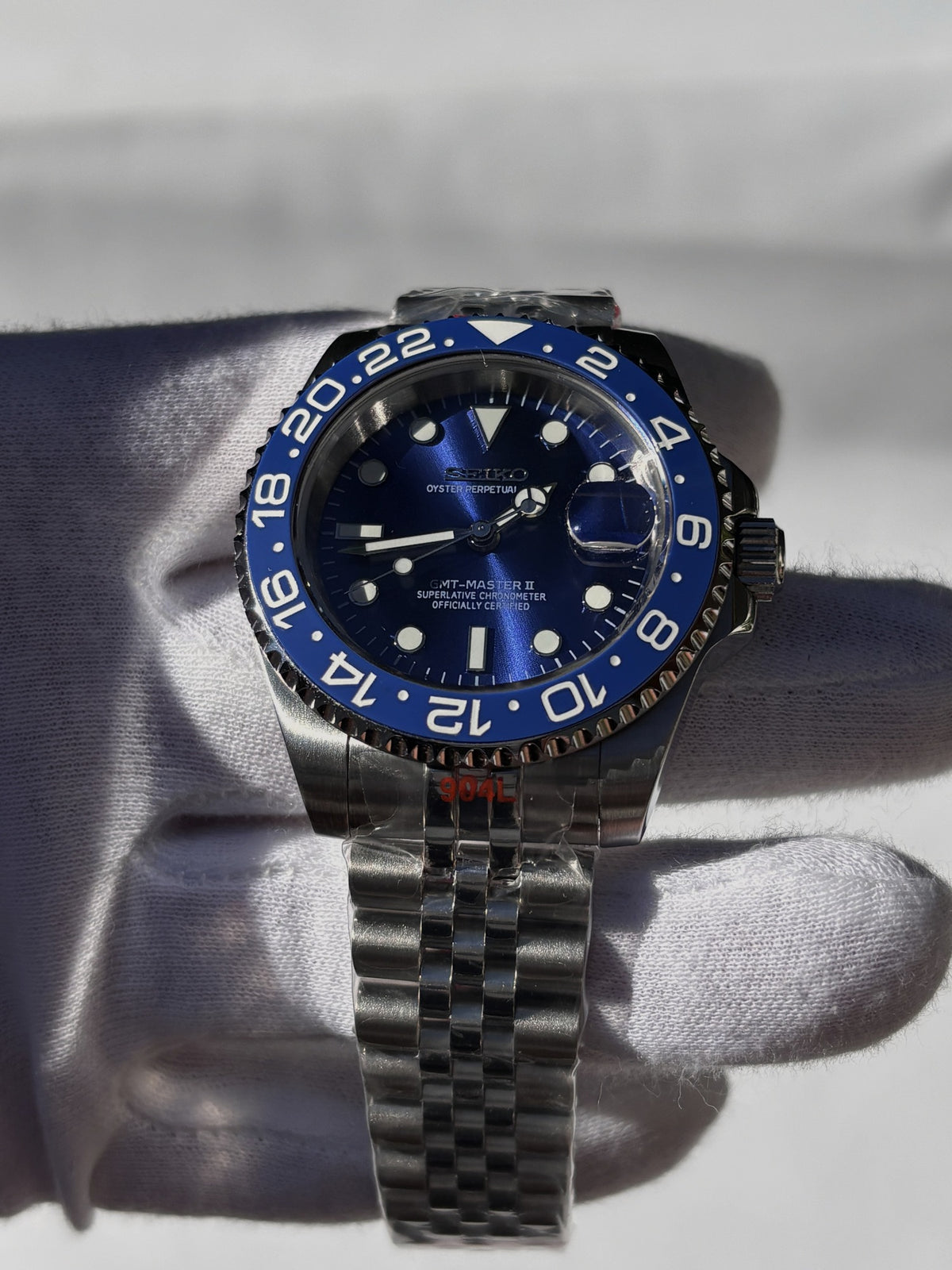 Seiko MOD GMT automata karóra, acél, kék számlap, kék lünetta, 40 mm, NH34 | Blueberry