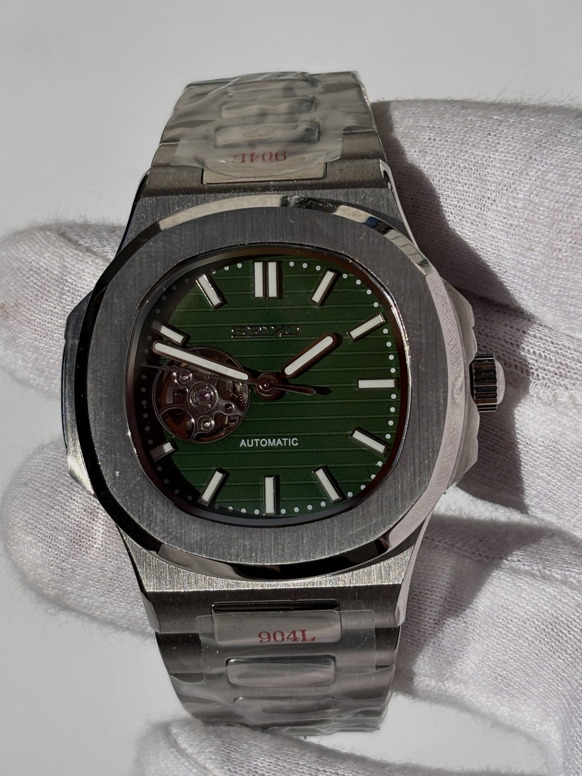 Seiko MOD automata karóra, acél, zöld számlap, nyitott szív (open heart), 41 mm, NH34 | Green Heart