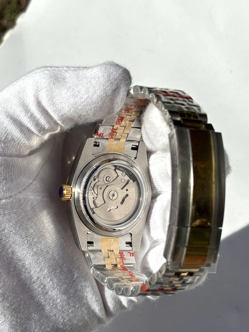 Seiko MOD automata karóra, arany/acél, ezüst számlap, csillogó jelölők, 39 mm, NH34 | Moonlight