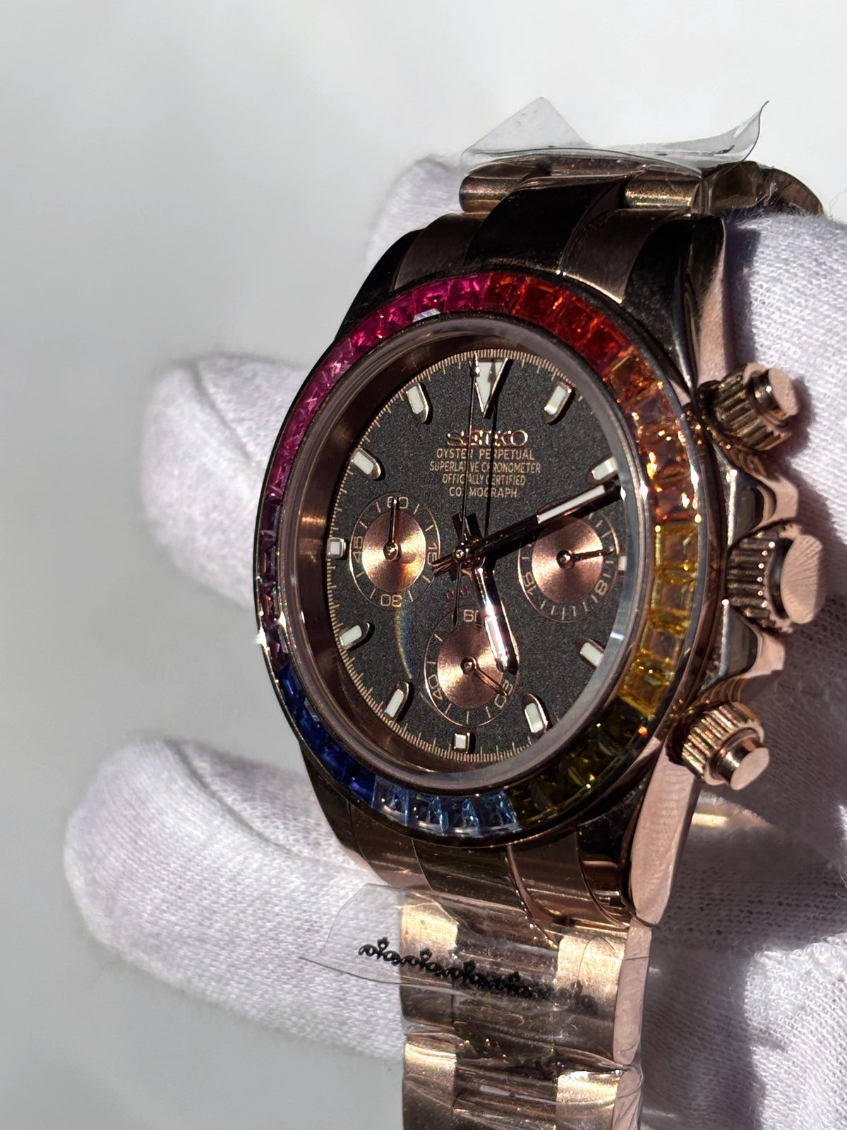 Seiko MOD kronográf karóra, rose gold, fekete számlap, szivárvány lünetta, 40 mm, VK63 | Prism